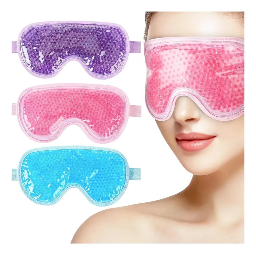 Antifaces de gel en morado, rosado y azul, y modelo con el antifaz rosado puesto
